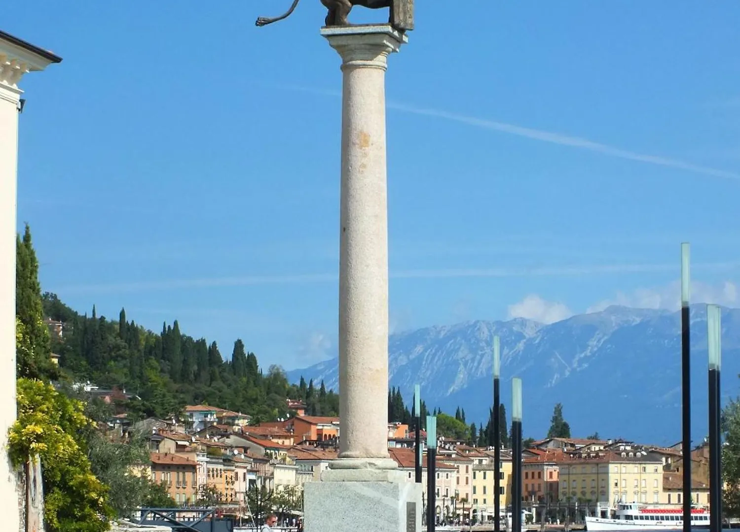 Wonderful Villa On The Garda Lake With Private Garden Salo