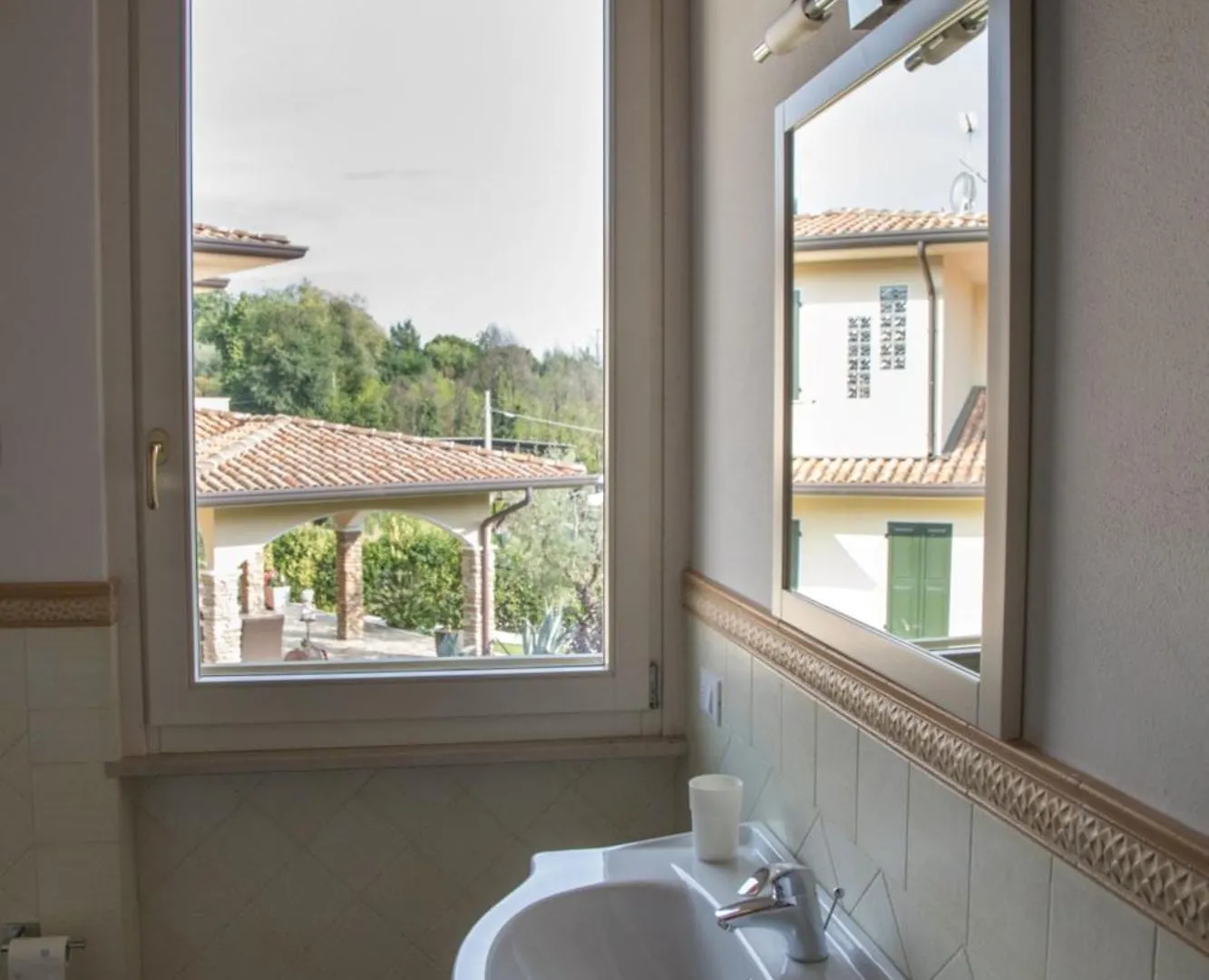 Wonderful Villa On The Garda Lake With Private Garden Salo 0*,  Italy