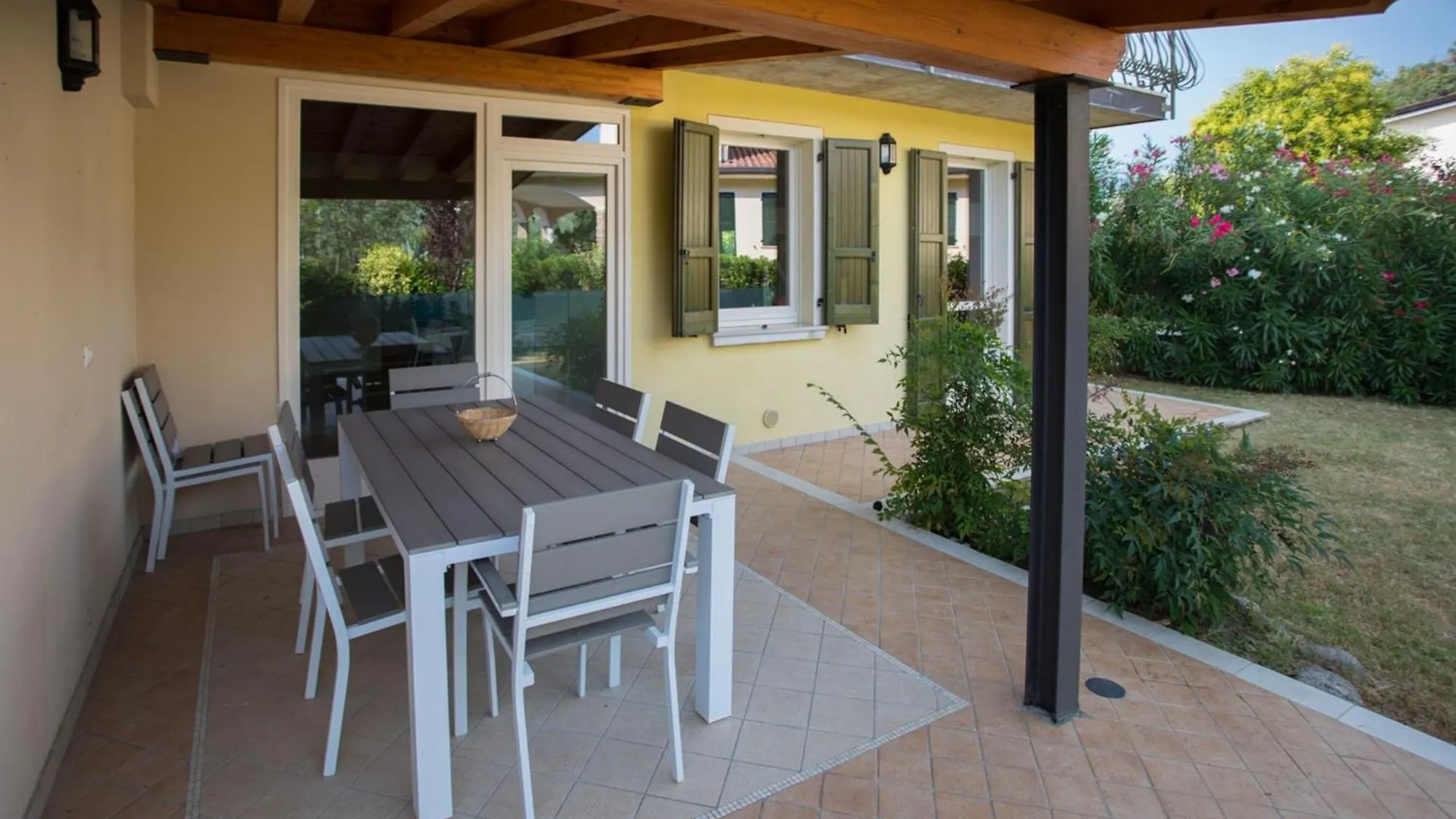 Wonderful Villa On The Garda Lake With Private Garden Salo
