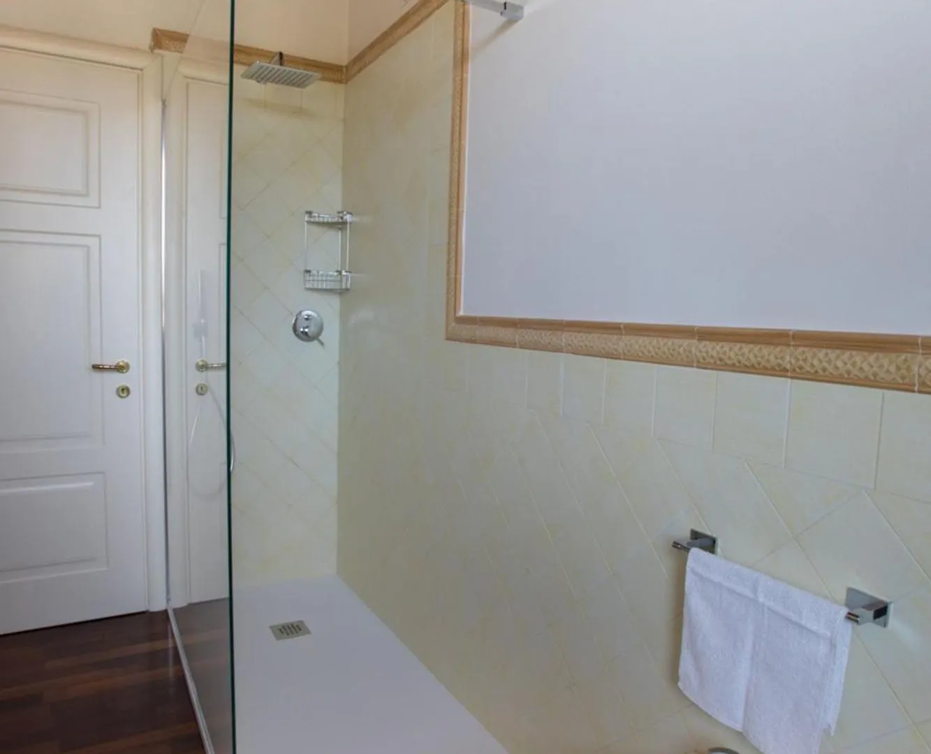 Wonderful Villa On The Garda Lake With Private Garden Salo
